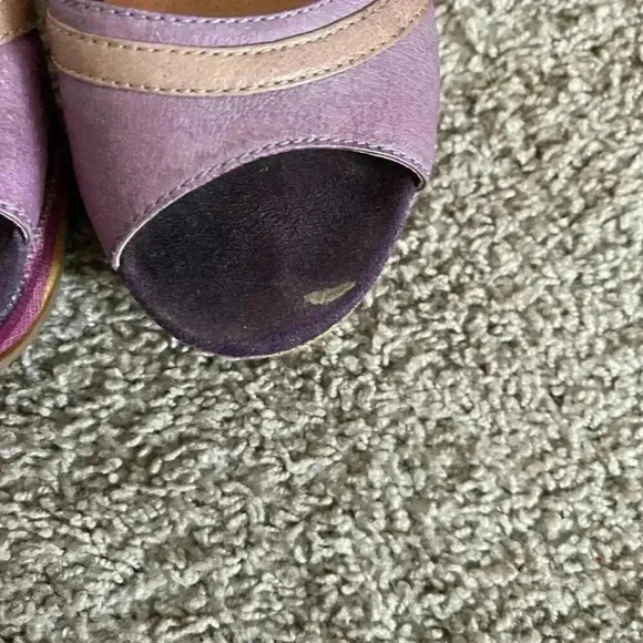 BC Because I Wear Rose Colored Glasses Rainbow Purple Wedge Size 8.5 - Picture 5 of 13